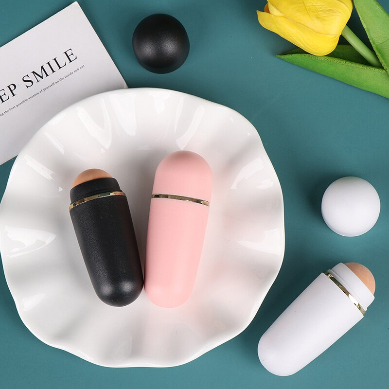 HerbaBeauty™ Gentle facial roller against sebum and sweat | Smooth skin anytime, anywhere!