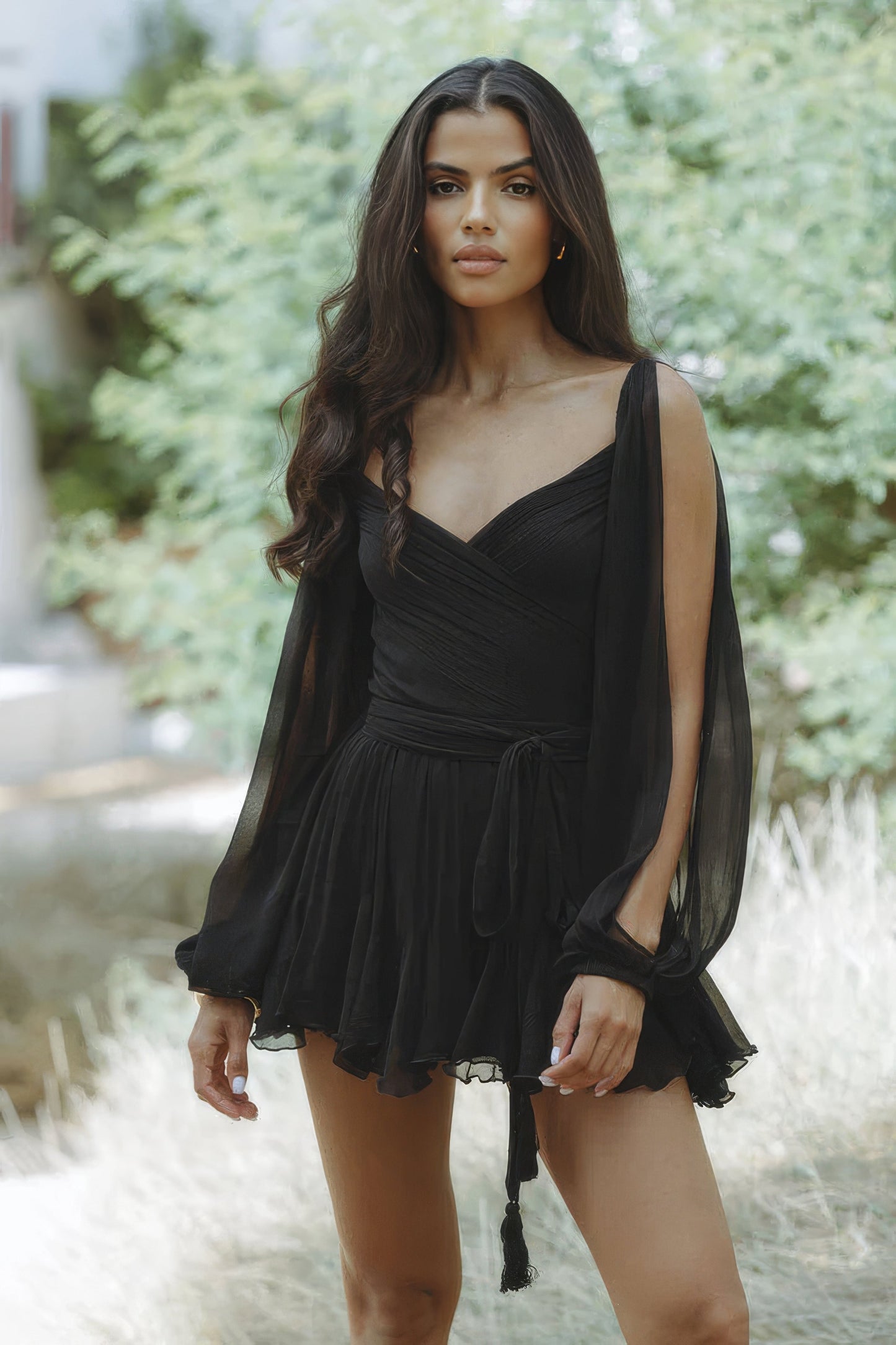 Alice Morrow™ Off-the-shoulder V-neck dress