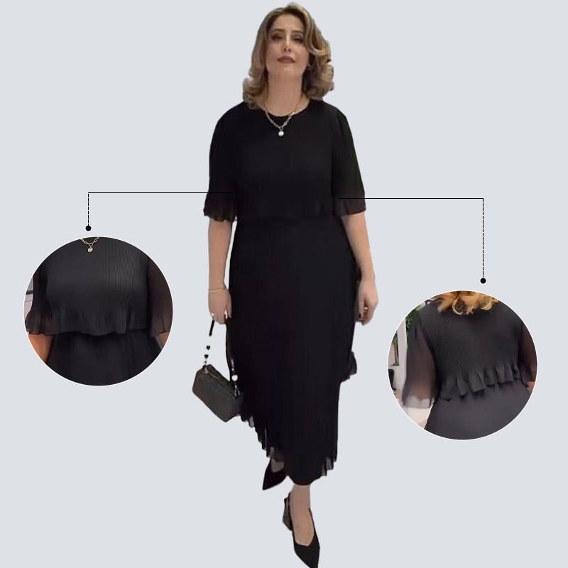 Amanda Hogan™ Elegant dress with half sleeves and round neckline