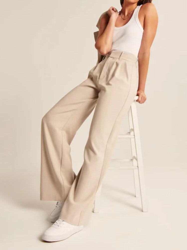 Celine Montclair™️ Casual trousers with high waist and wide legs
