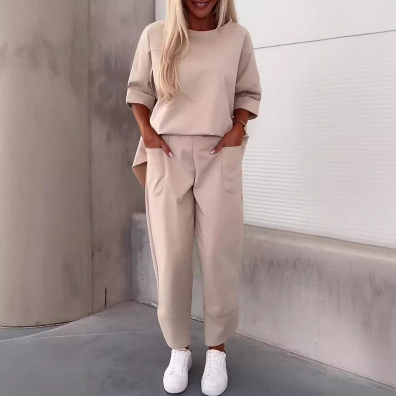 Emmie Moreau™ Set of top and trousers with pockets