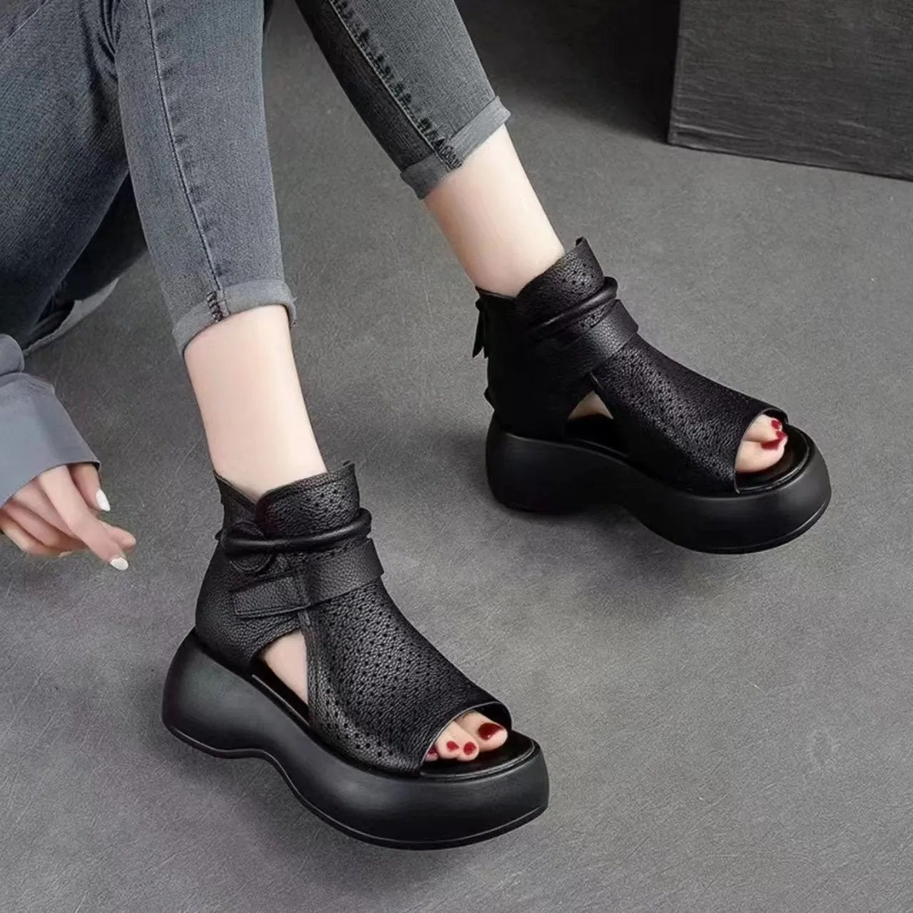 Evita Retro™ Summer fashion and soft sandals