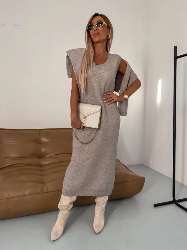 Flavia Lauletta™ Elegant sweater and skirt set