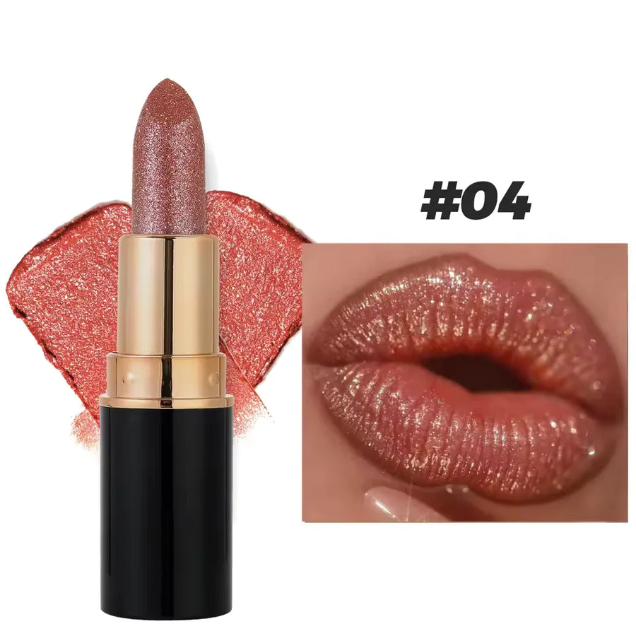 GlimLuxe™ Lipstick with a shimmering shine