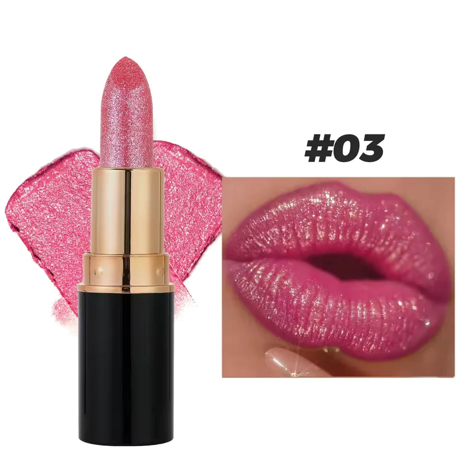 GlimLuxe™ Lipstick with a shimmering shine