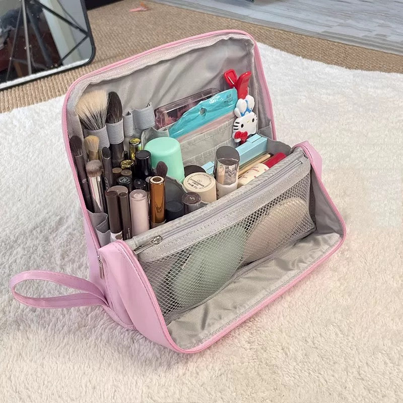 GlowPort™ Organized Travel Make-Up Bag