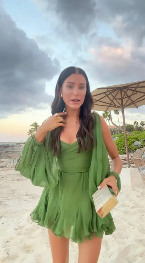 Alice Morrow™ Off-the-shoulder V-neck dress