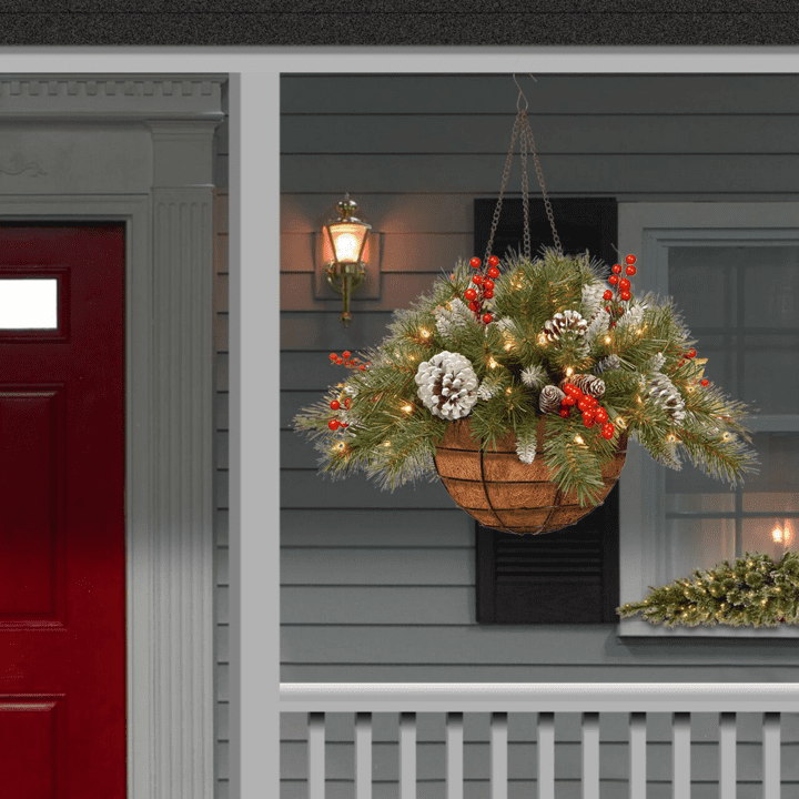 WonderSphere™ Christmas hanging basket