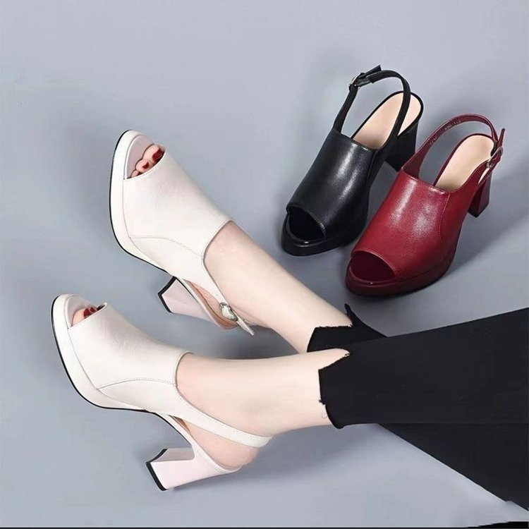 Zoe Point™ Stylish and comfortable high-heeled sandals