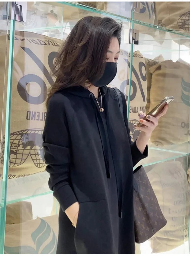 Adriana Del Pozo™️ Casual dress with a hood