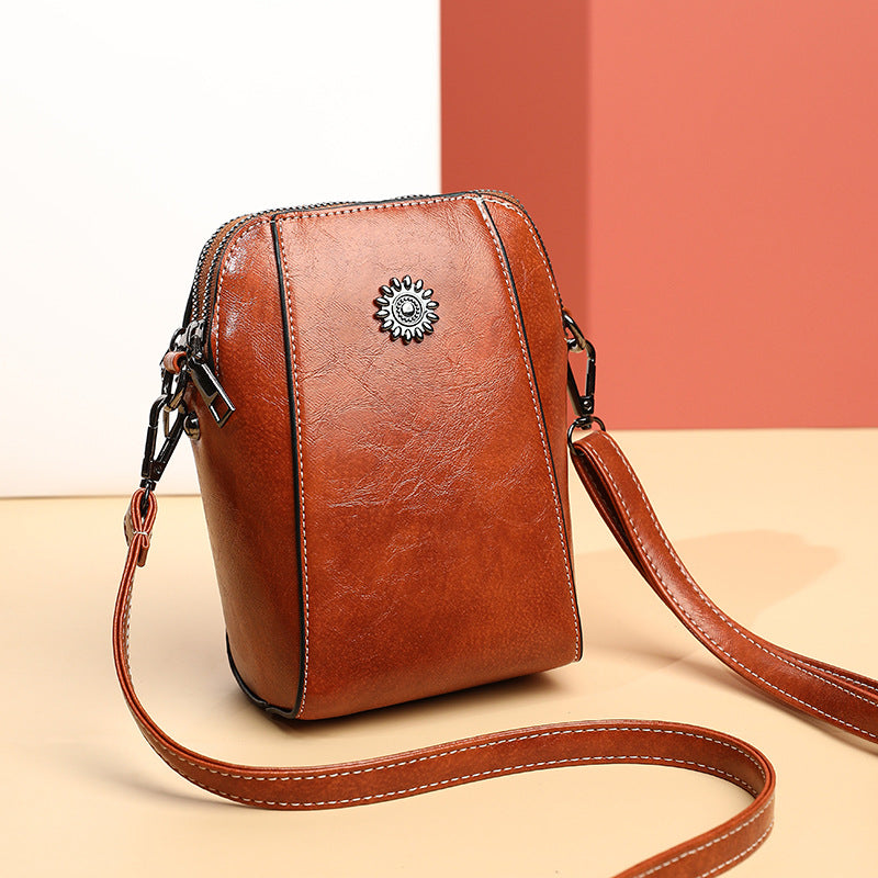 Sancha™ Small vintage style shoulder bag
