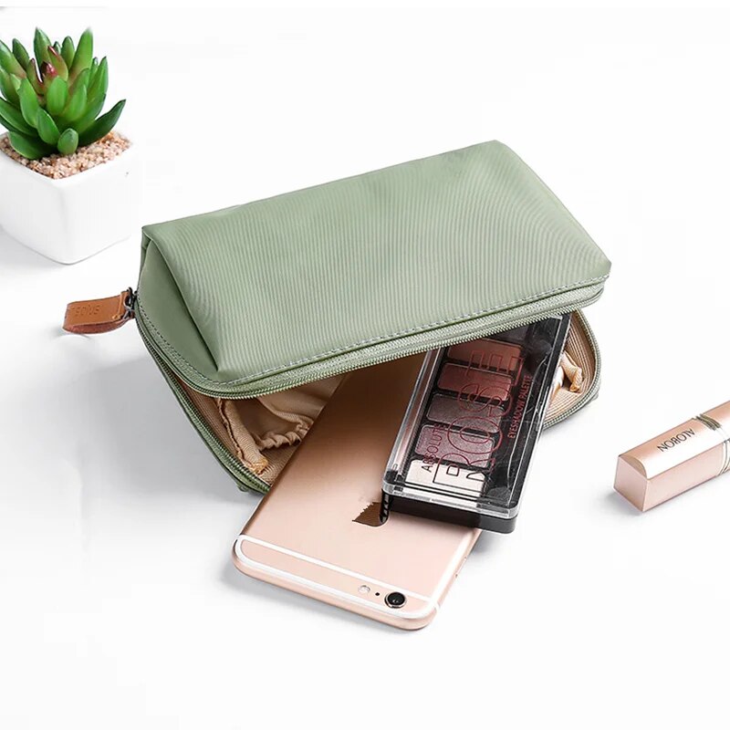 Arcelia™ Cosmetic bag with double zipper