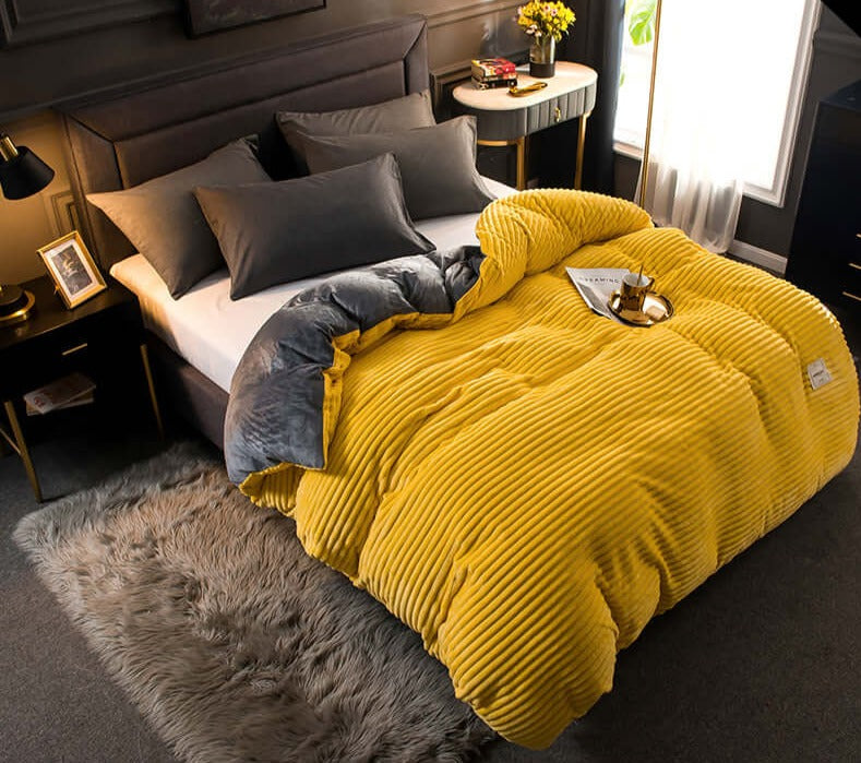 SnuggleLux™ Warm blanket