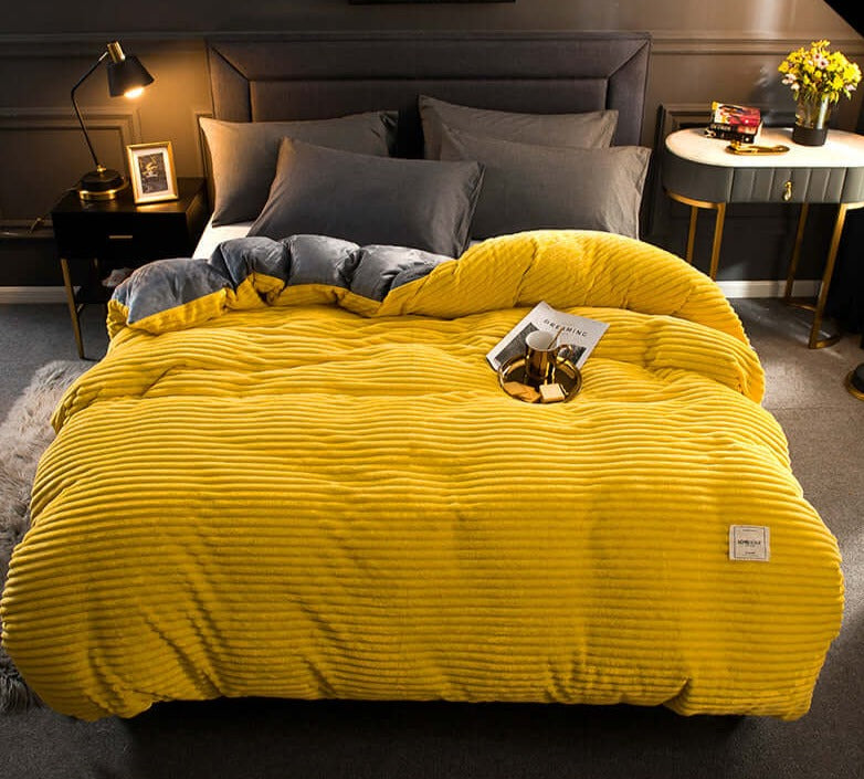 SnuggleLux™ Warm blanket