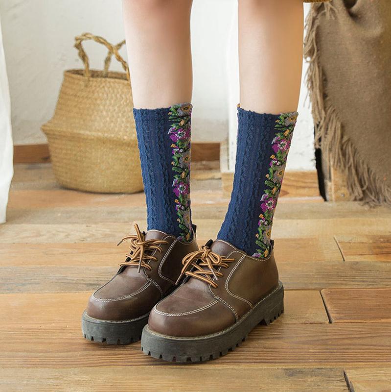 Vimoda™️ Vintage style socks with embroidered flowers