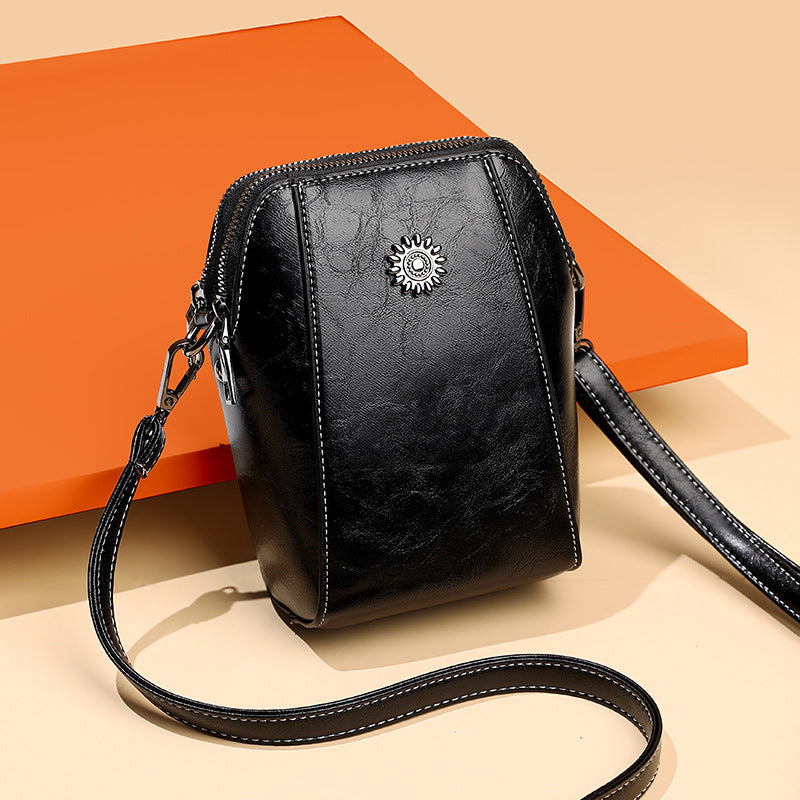 Sancha™ Small vintage style shoulder bag