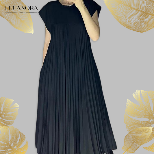 Bonita Escalera™ Pleated long sleeveless dress