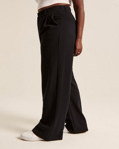 Celine Montclair™️ Casual trousers with high waist and wide legs