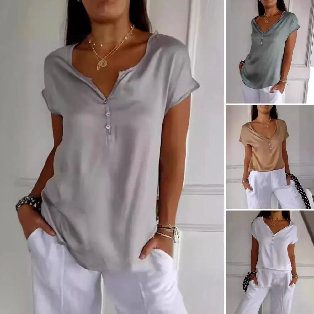 Enide™ Smooth short-sleeved V-neck T-shirt
