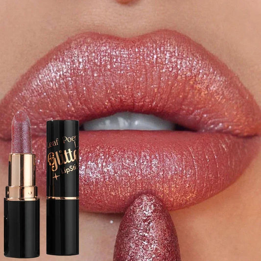 GlimLuxe™ Lipstick with a shimmering shine