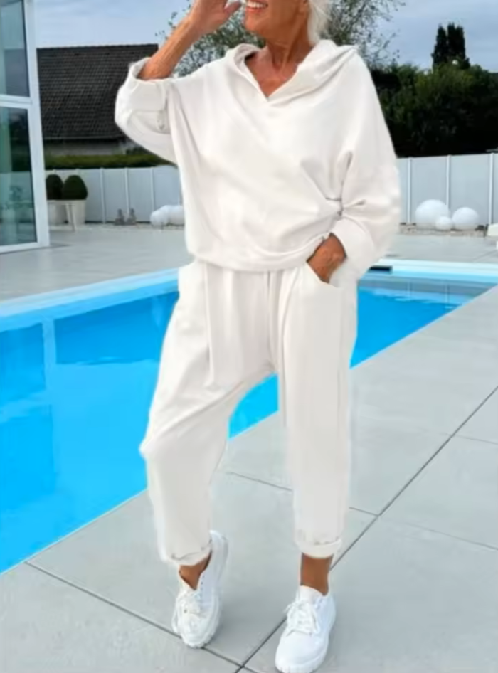 Leontina Bertozzi™ Women's Two Piece Hoodie Set