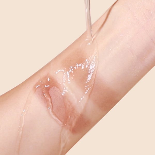 RootGlo™ Pencil to cover hair roots