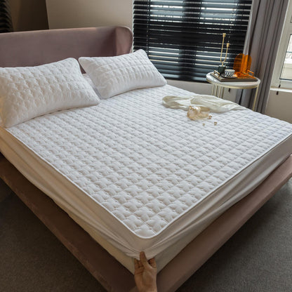 BelleVie™️ Breathable Silk Mattress Protector