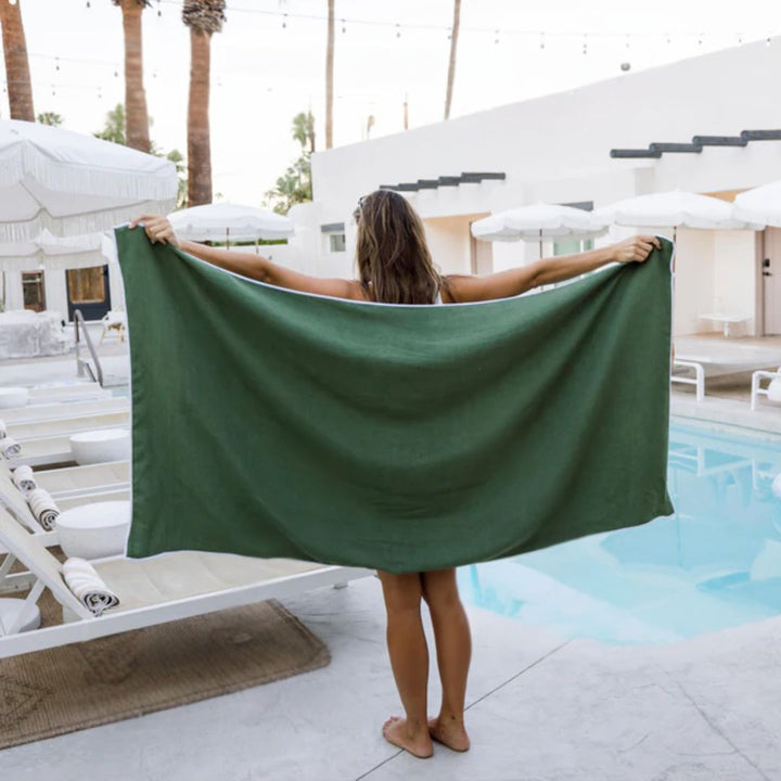 SandyLux™ Magnetic Beach Towel