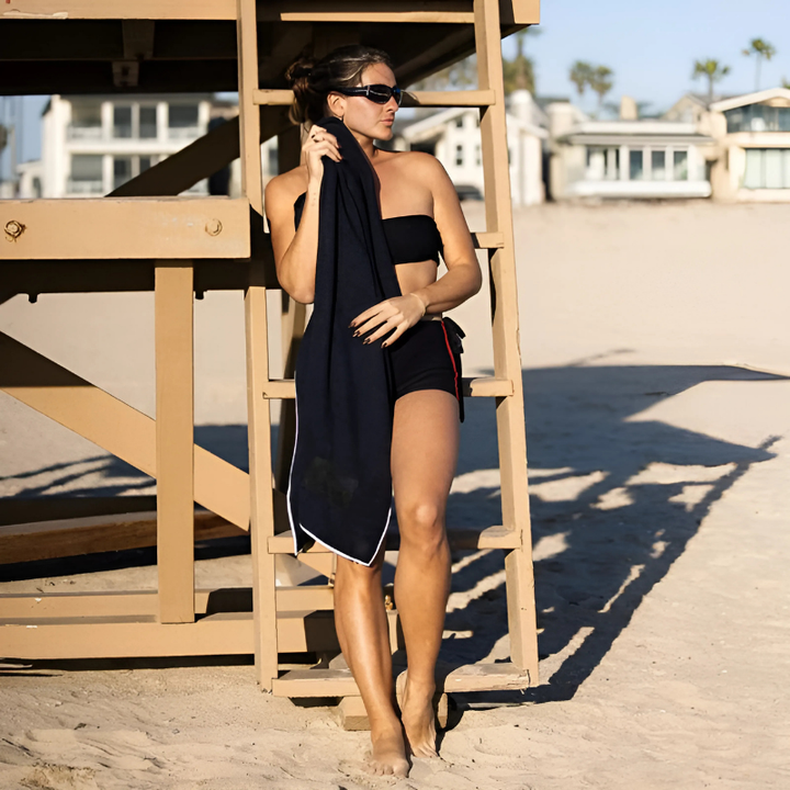 SandyLux™ Magnetic Beach Towel