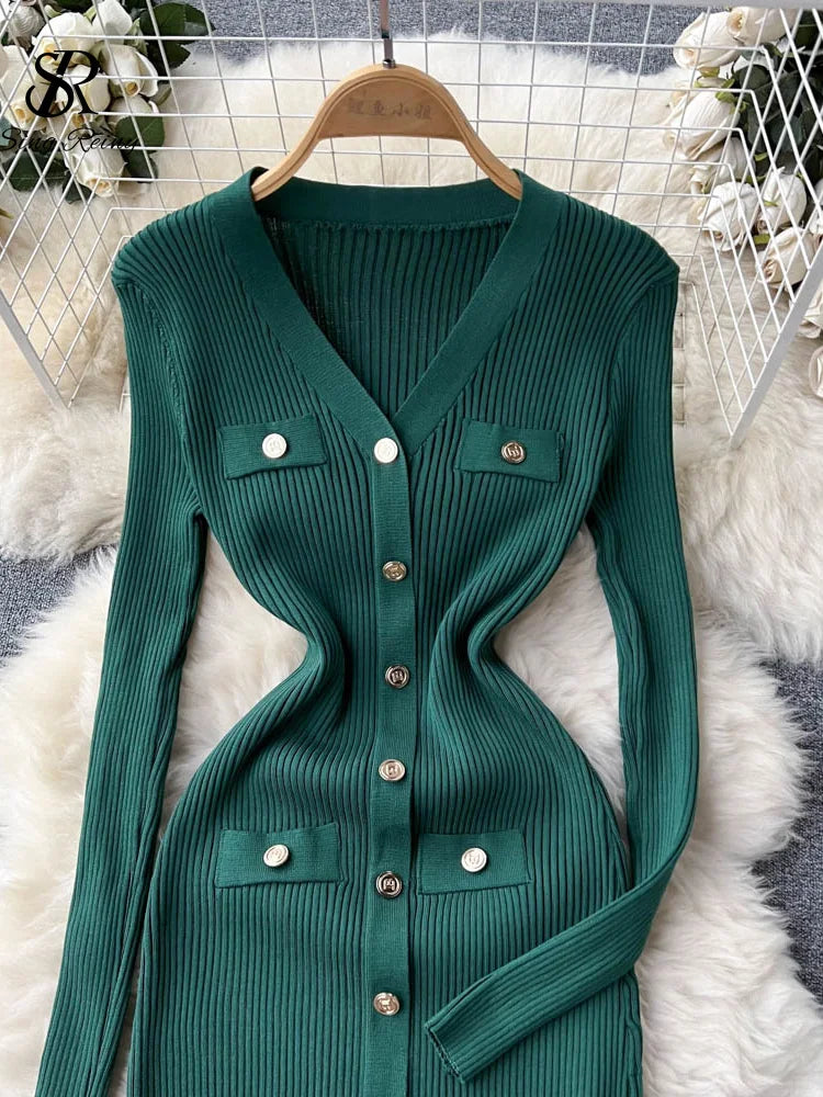 Corazón™ Knitted midi dress with button closure