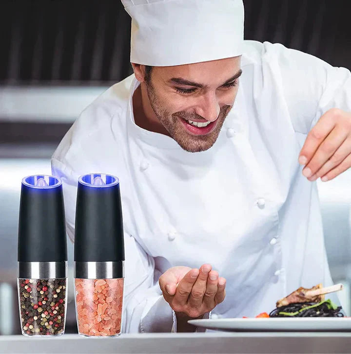 SpiceSage™ Automatic salt and pepper mills