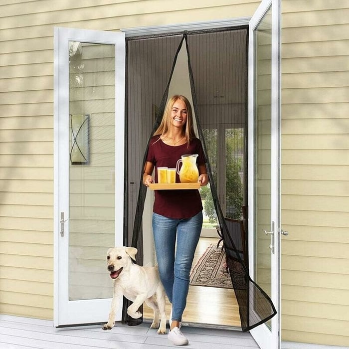 TrioGuard™ Magnetic insect curtain