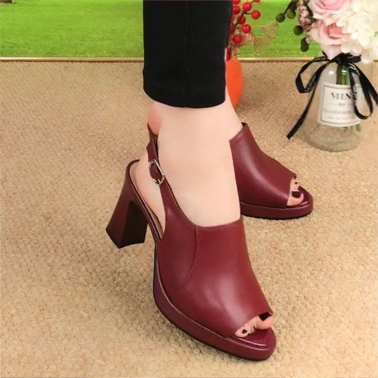 Zoe Point™ Stylish and comfortable high-heeled sandals
