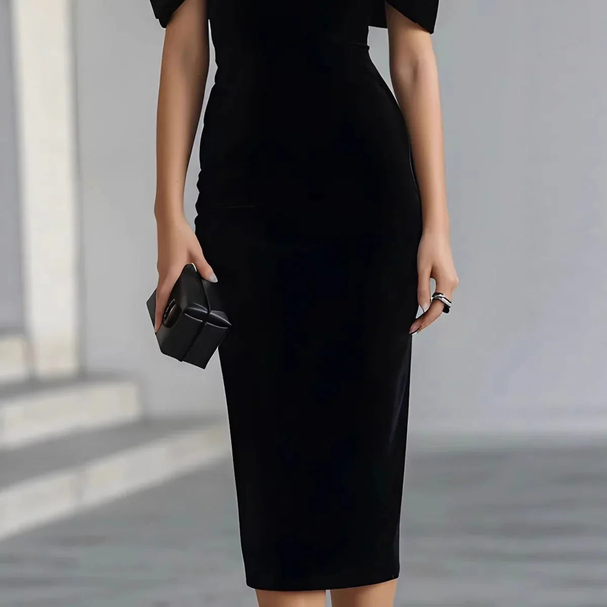 Agata Barbieri™ Flattering Black Dress for Effortless Glamour