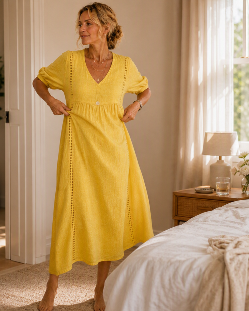 Agnese Spagnuolo™ Elegant Summer Dress with Embroidery and a V-Neck