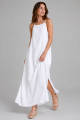 Angelica Gentilini™ Elegant Sleeveless Linen Dress for Warm Days