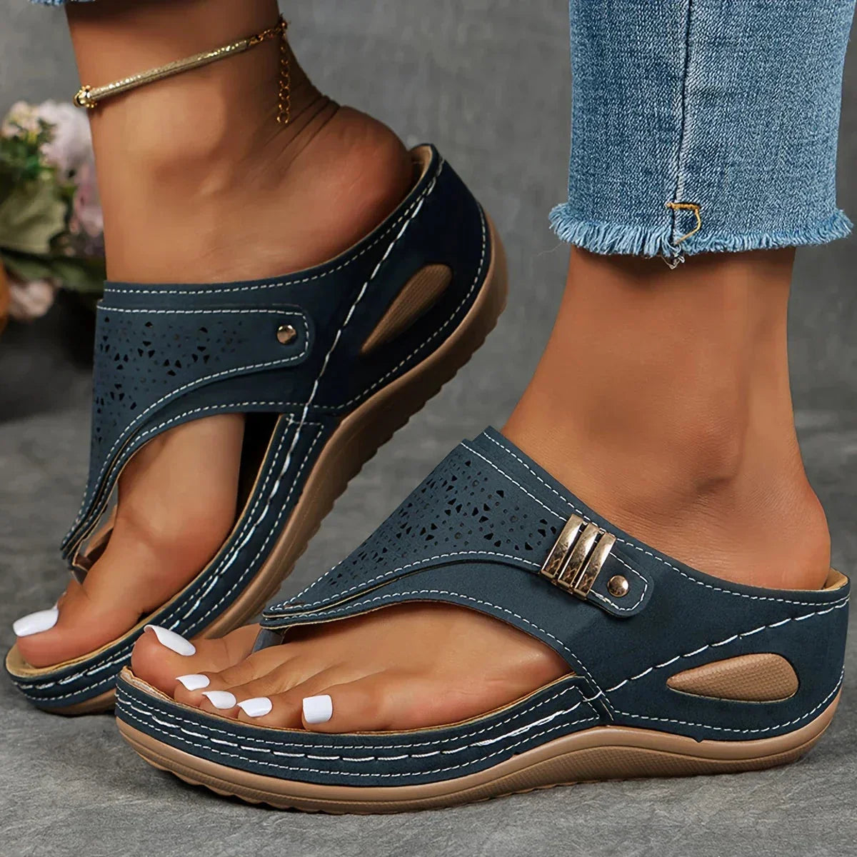 ArchElevé™ All-Day Comfort Wedge Sandals