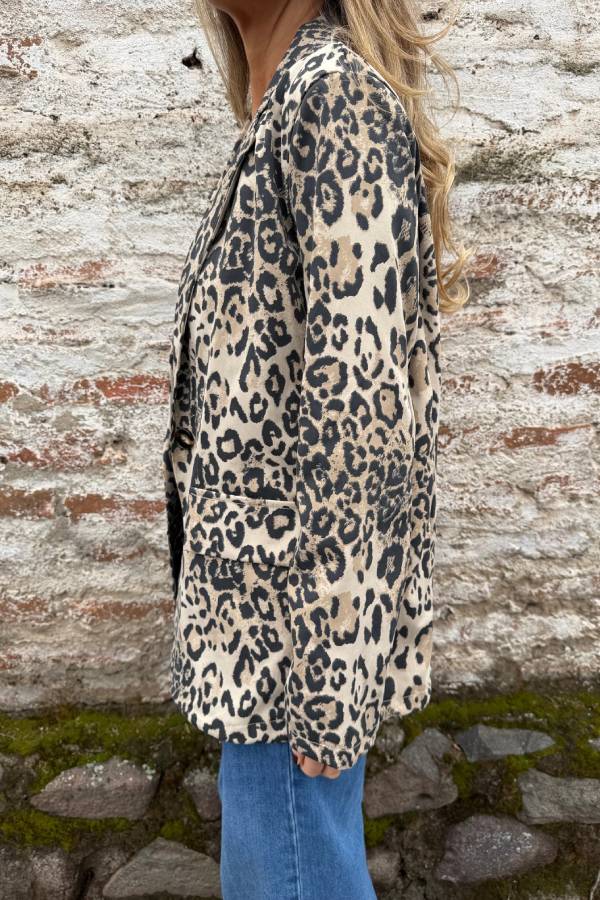 Augusta Poggi™ Versatile Leopard Blazer for Day to Night