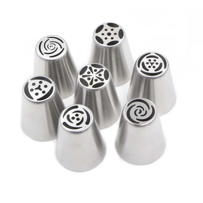 BakeSuppliez™️ A set of flower-shaped cake decorating tips