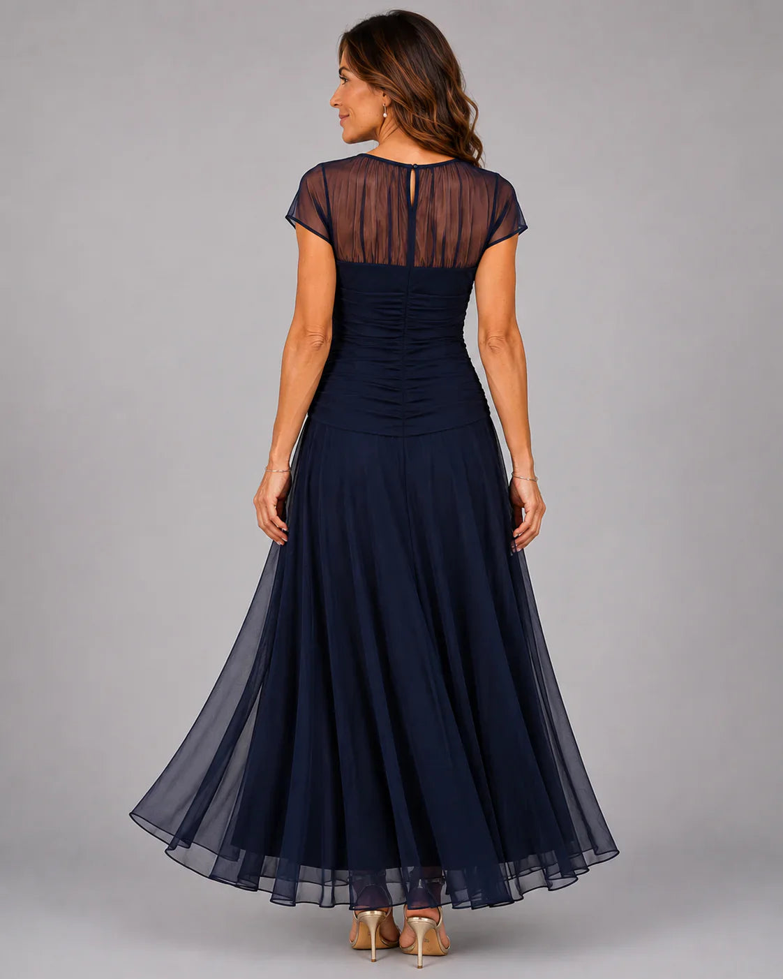 Camilla Della Valle™ Elegant Flowing Dress for Special Occasions