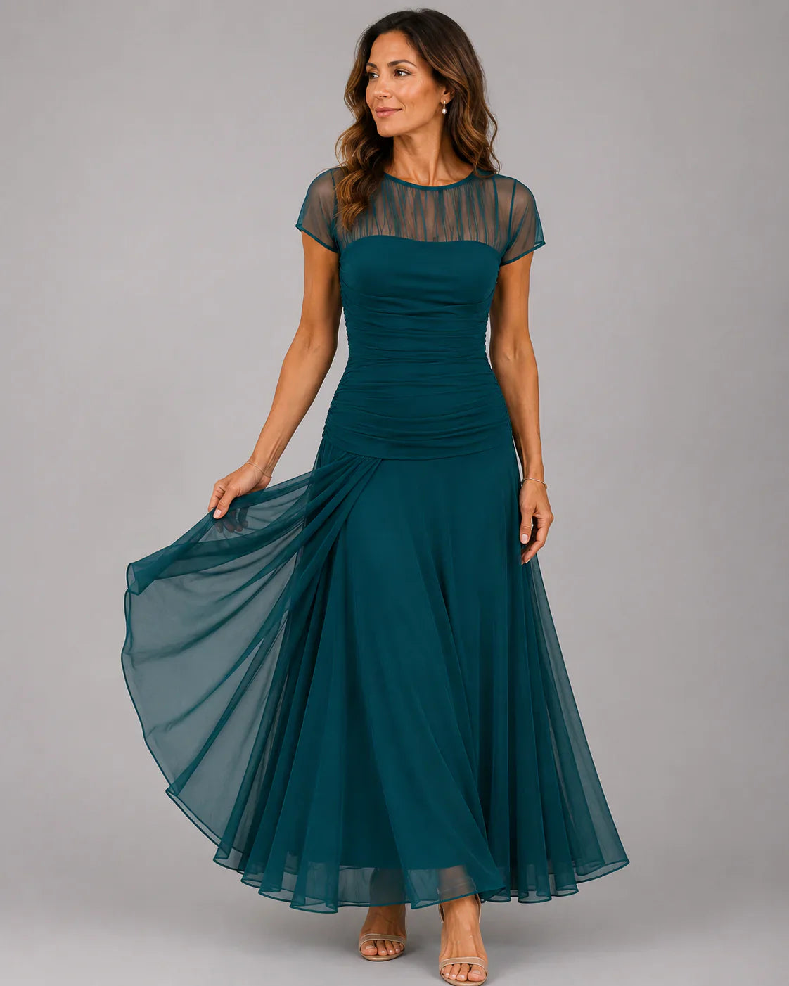Camilla Della Valle™ Elegant Flowing Dress for Special Occasions