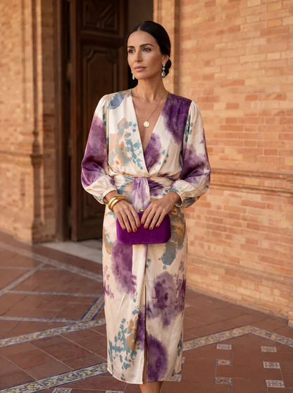 Caterina Mantellini™ Versatile Bow Top for Work and Evenings