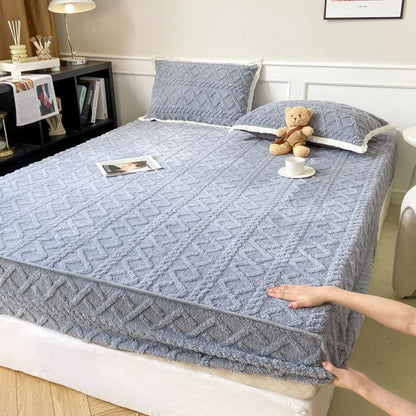 ComfortAura Pro™ Velvet flannel bedding