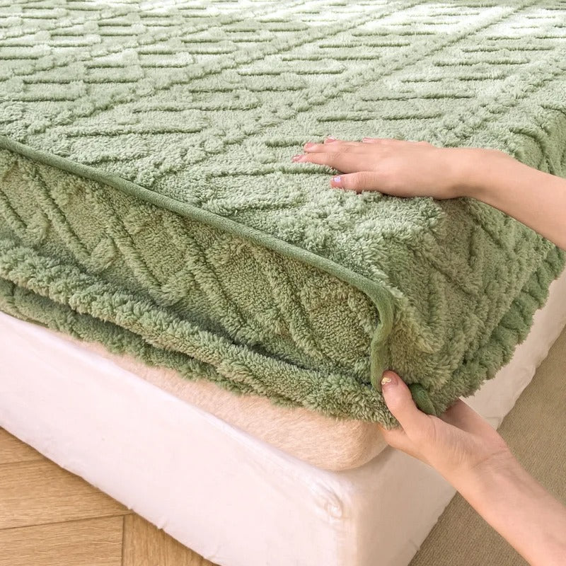ComfortAura Pro™ Velvet flannel bedding