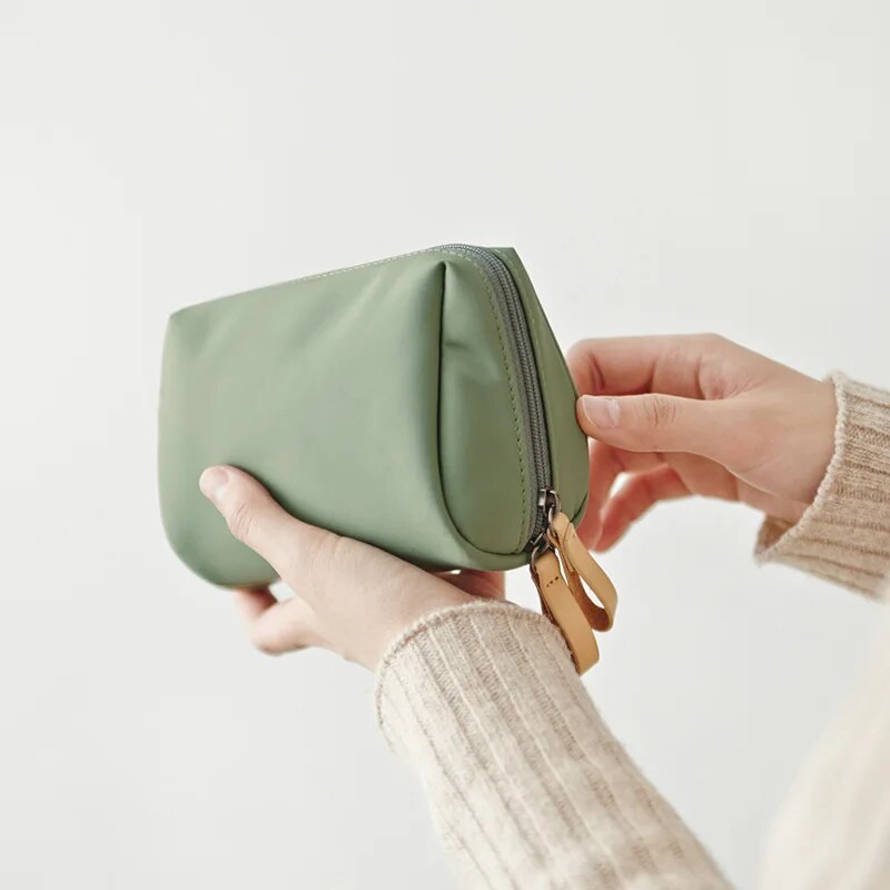 Arcelia™ Cosmetic bag with double zipper