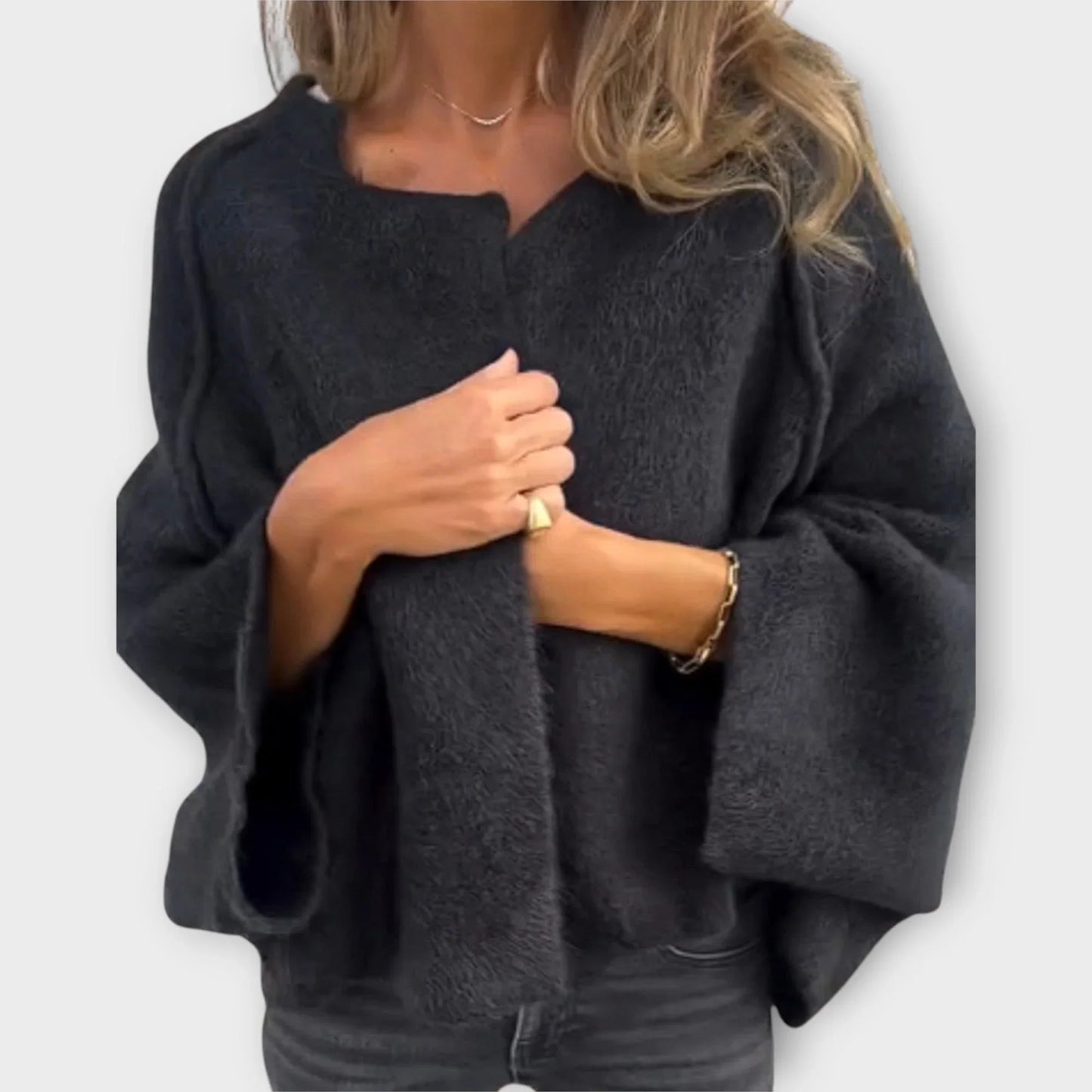 Edvige Agnelli™ Versatile Draped Top for Everyday Wear
