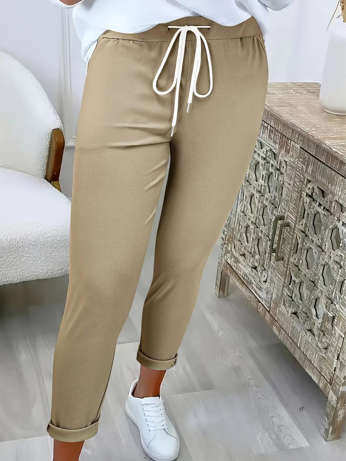 Edvige Alberti™ Elegant Stretch Trousers for All Day Comfort