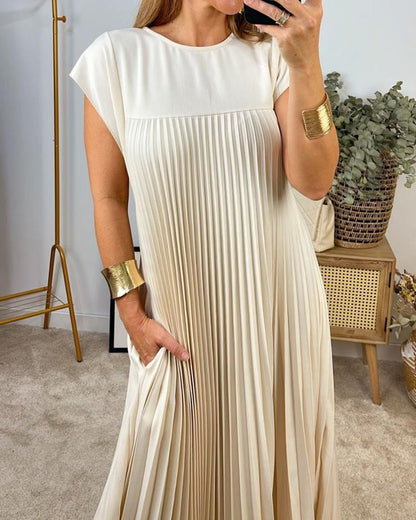 Bonita Escalera™ Pleated long sleeveless dress