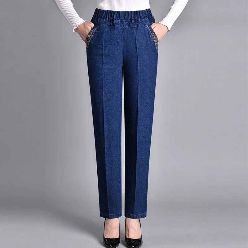 FlexiFit™ Comfortable Women's Jeans with Pockets