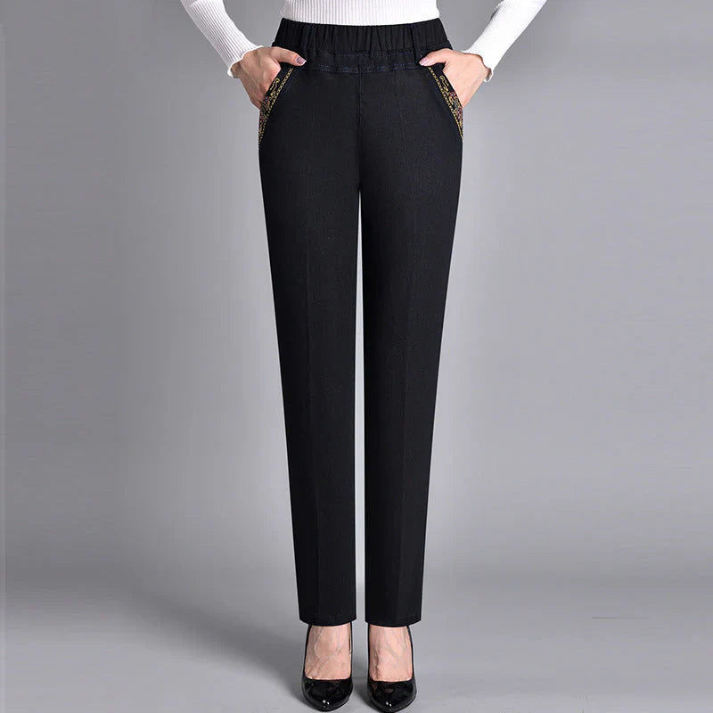 FlexiFit™ Comfortable Women's Jeans with Pockets